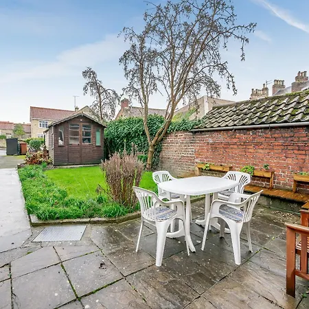 Bow بيت للعطل